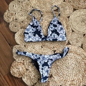 FINAL SALE acacia bikini xs